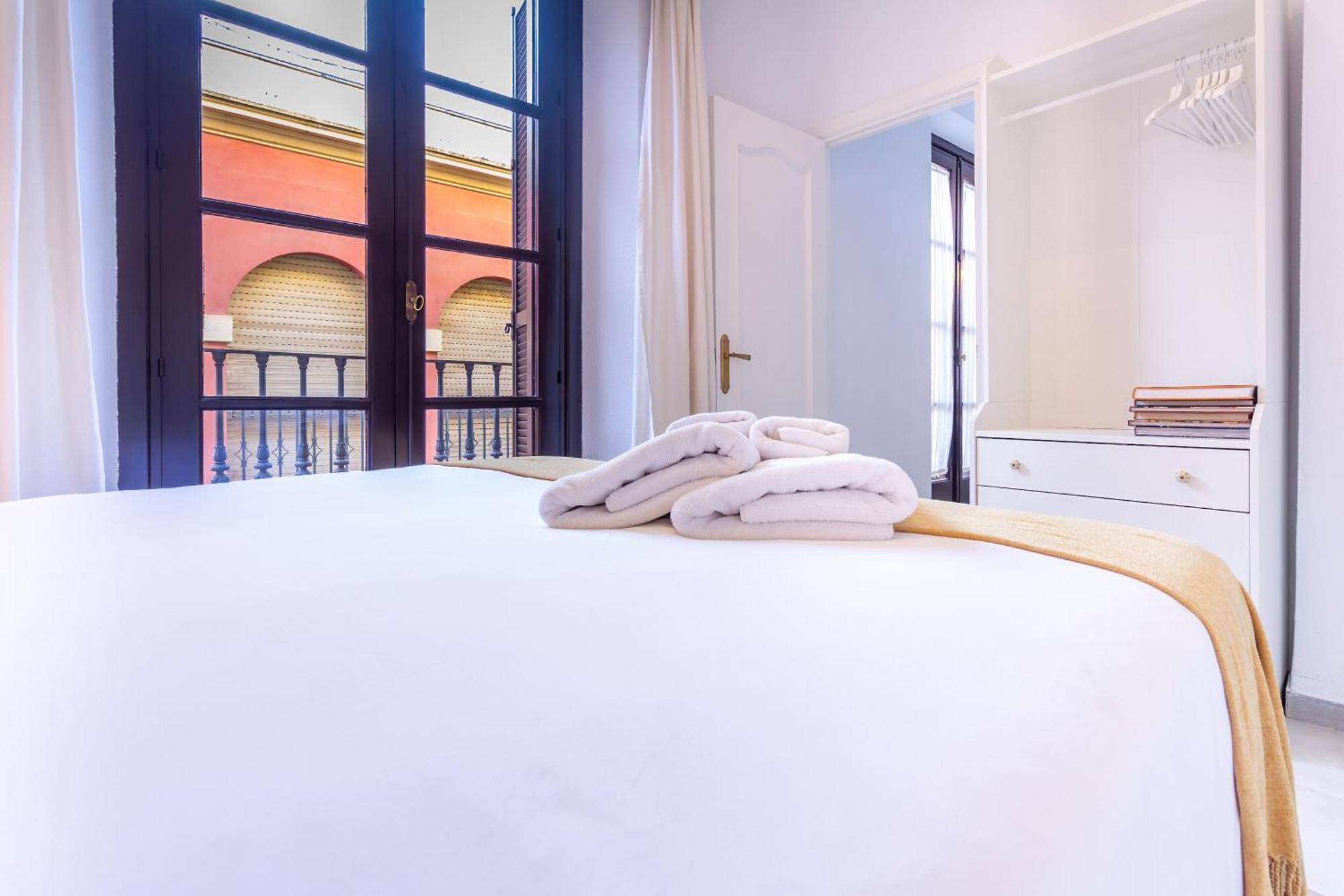 Alohamundi Giralda II Appartement Sevilla Buitenkant foto